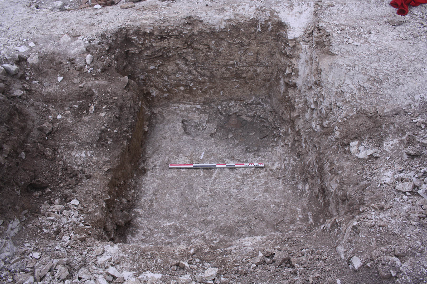 Figure 4 - Lot de céramiques (première moitié du Ier siècle ap. J.-C.) dans l’angle nord-est de la cave 1142